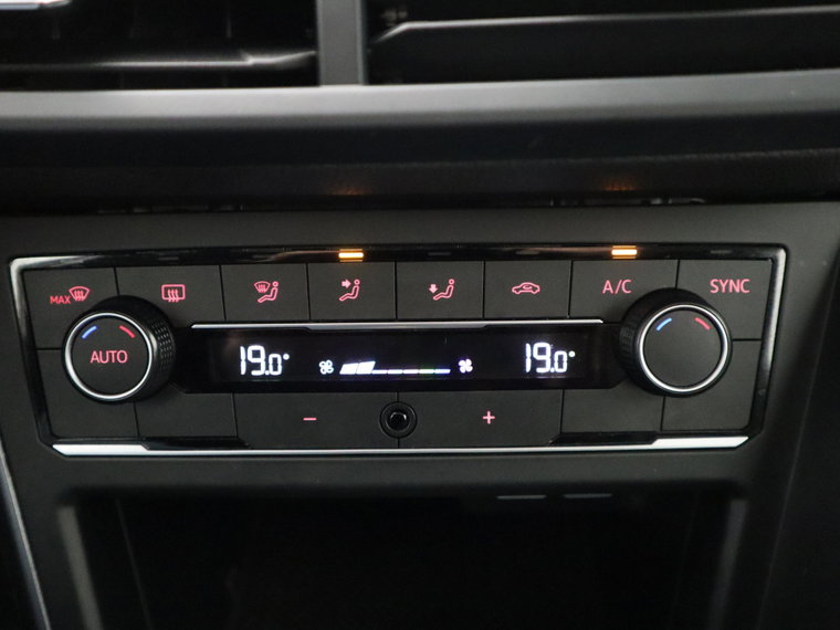 Vehicle Image 29