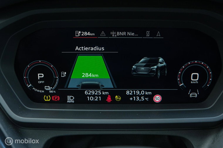 Vehicle Image 36