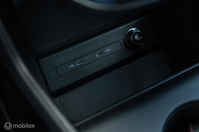 Vehicle Image 38