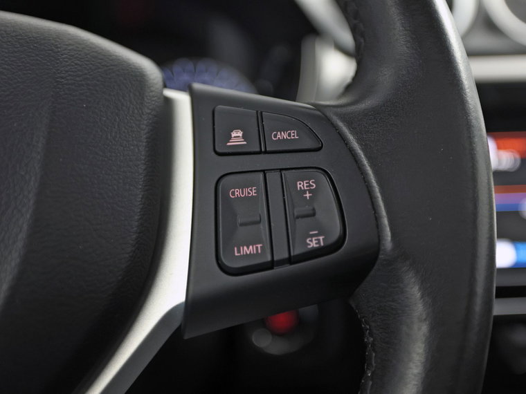 Vehicle Image 24