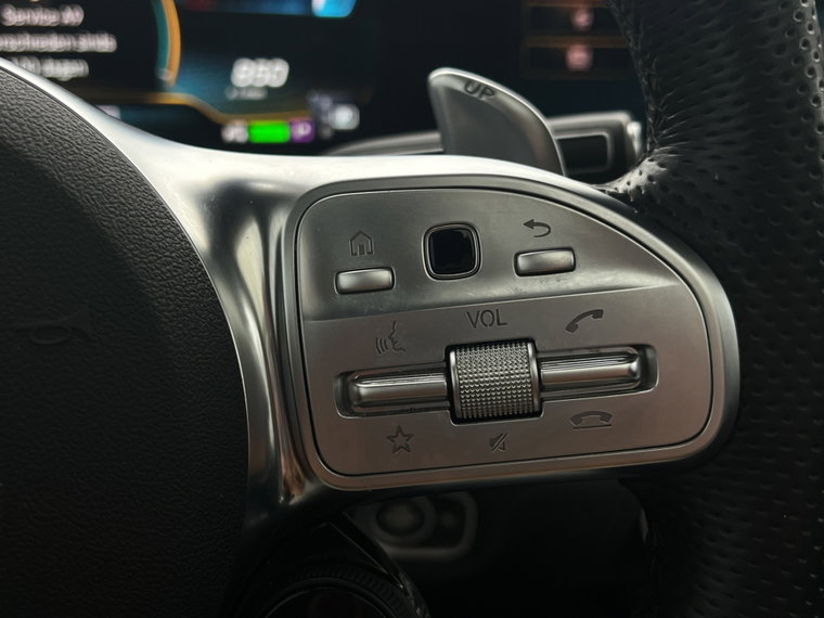 Vehicle Image 28