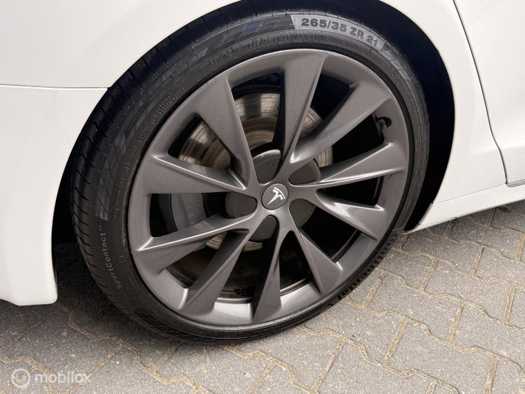 Vehicle Image 33