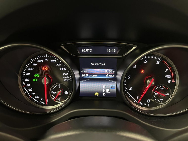 Vehicle Image 32