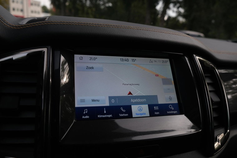 Vehicle Image 32