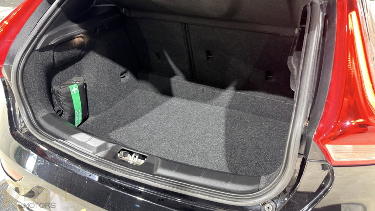 Vehicle Image 60