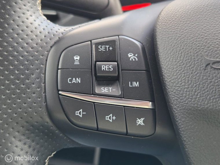 Vehicle Image 27