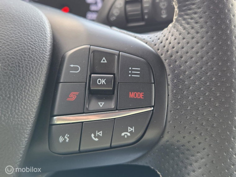 Vehicle Image 28