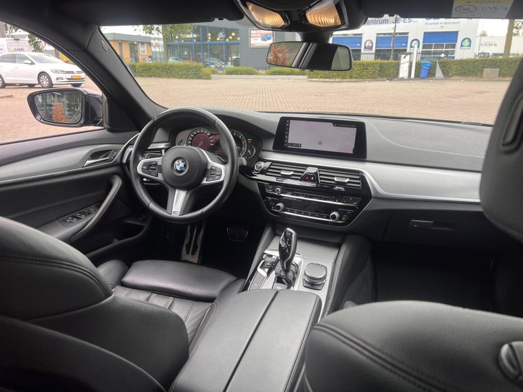 Vehicle Image 28