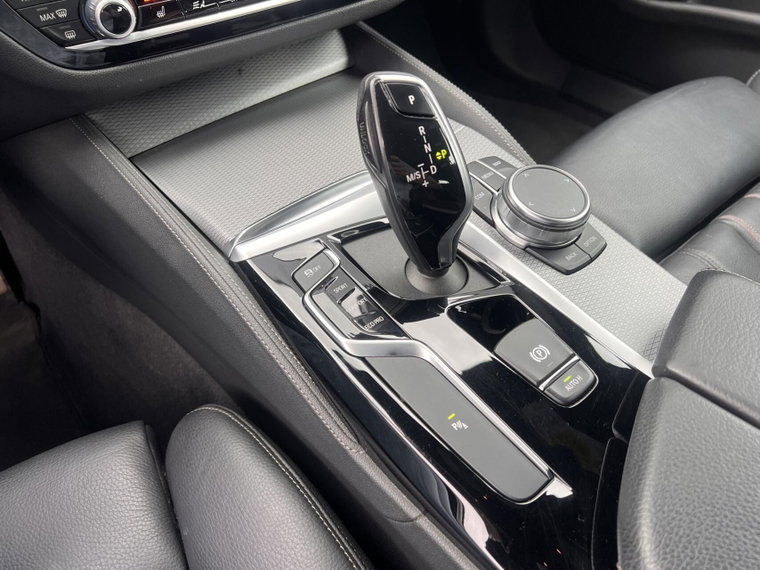 Vehicle Image 38