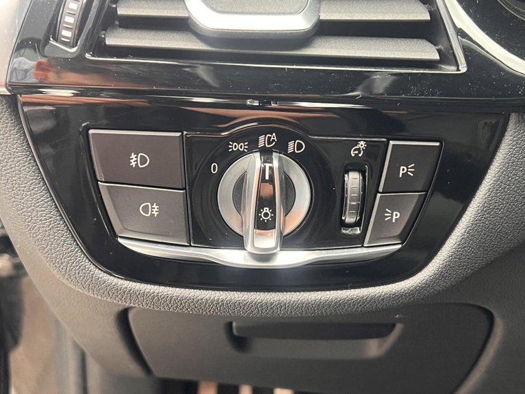 Vehicle Image 40