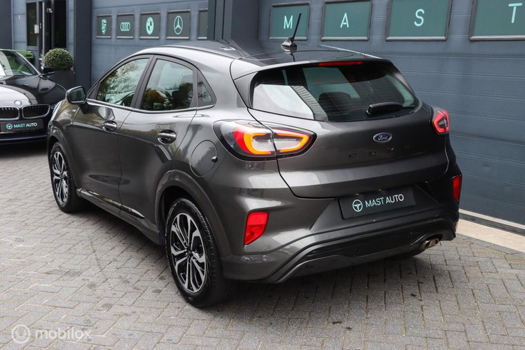 Vehicle Image 19