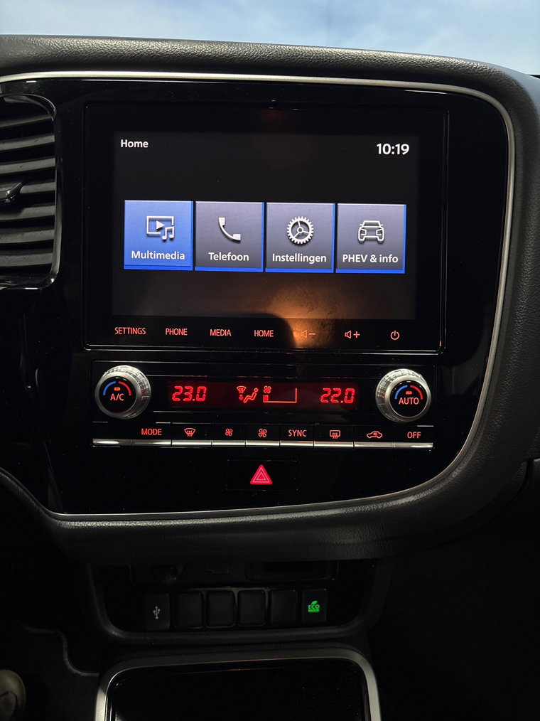 Vehicle Image 19