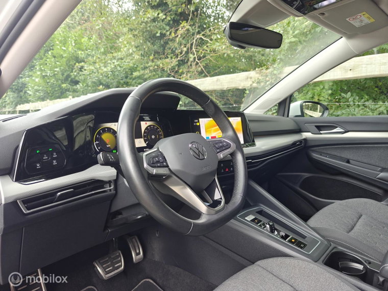 Vehicle Image 29
