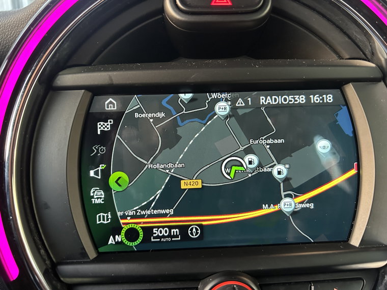 Vehicle Image 18