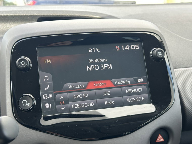 Vehicle Image 13