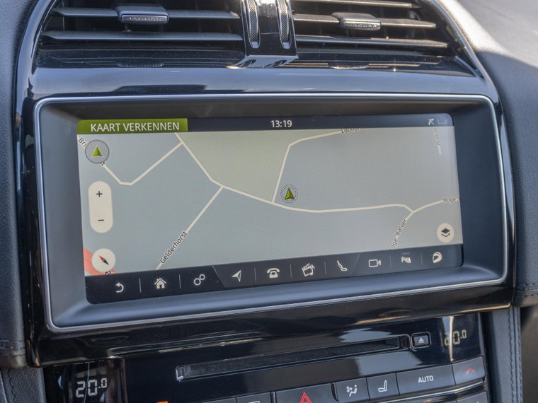 Vehicle Image 32