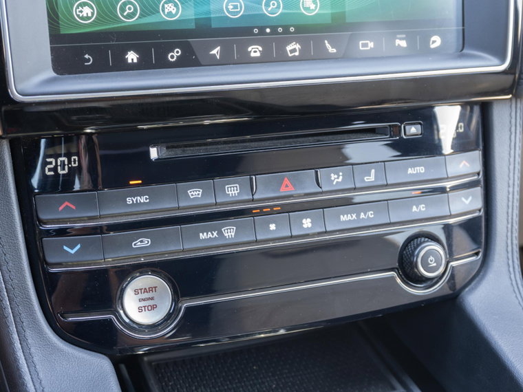 Vehicle Image 38