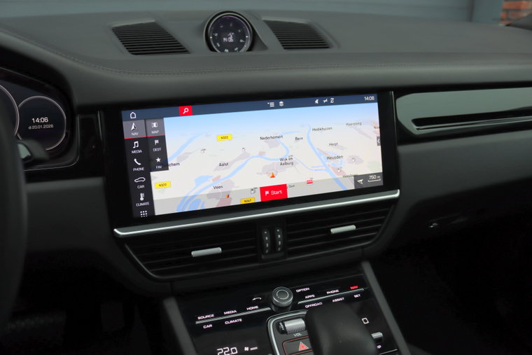 Vehicle Image 8