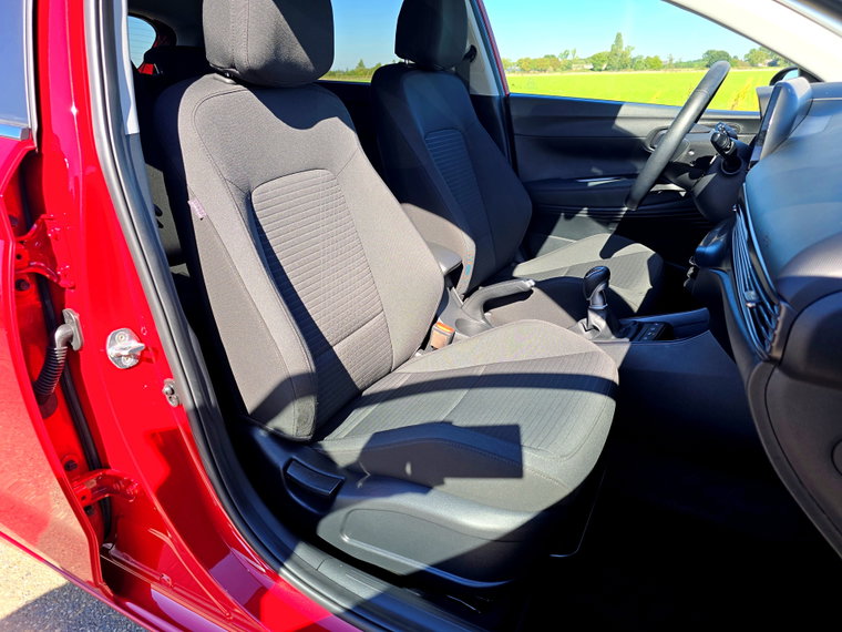 Vehicle Image 30