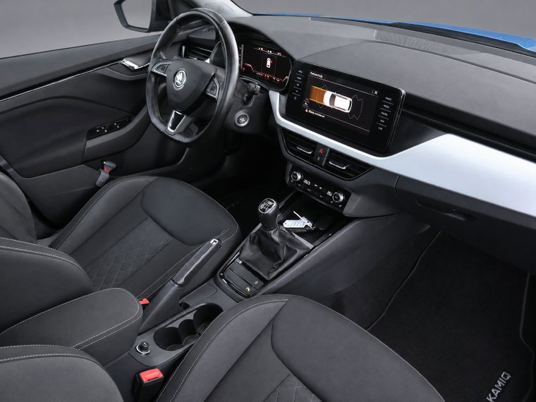 Vehicle Image 12