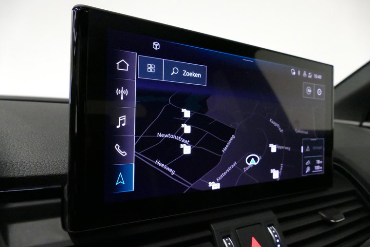 Vehicle Image 10