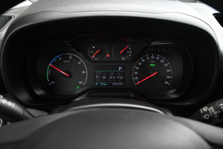Vehicle Image 15
