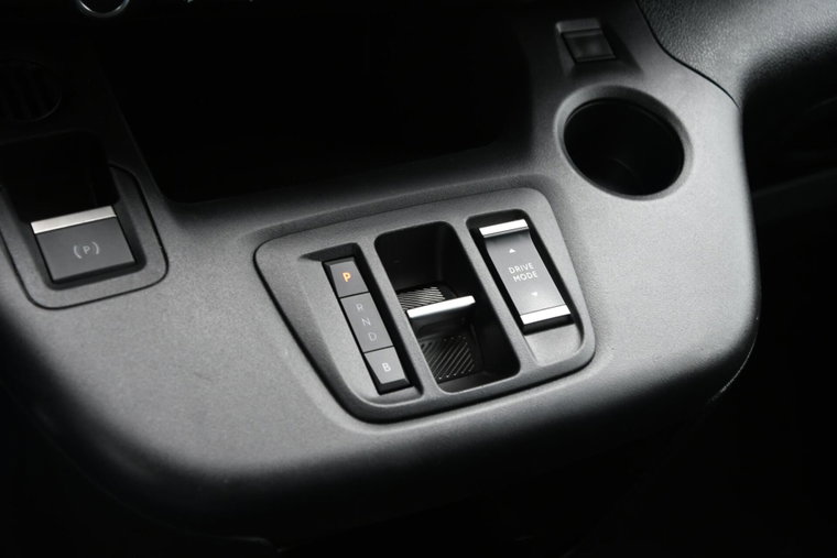Vehicle Image 24