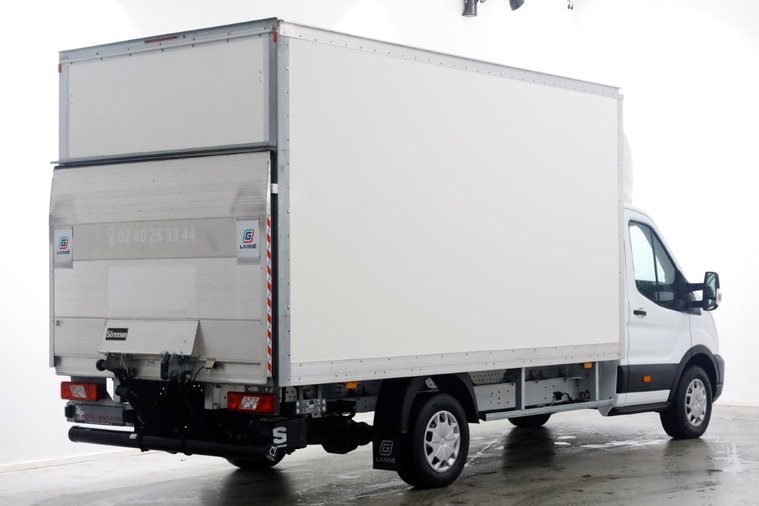 Vehicle Image 11