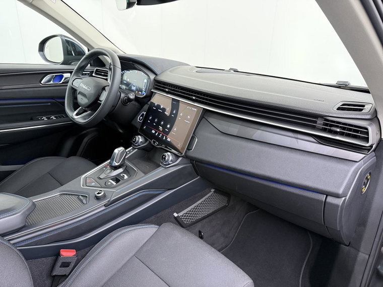 Vehicle Image 35