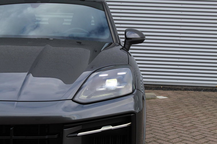 Vehicle Image 26