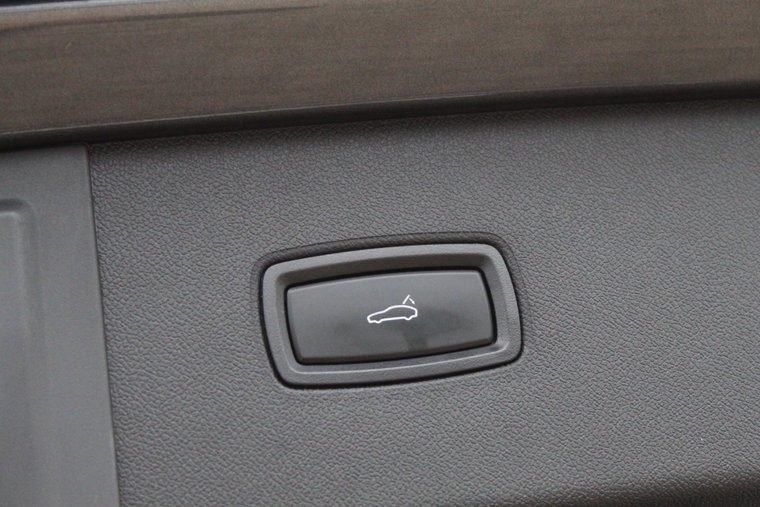 Vehicle Image 35