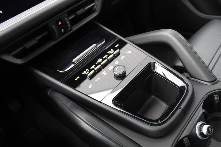 Vehicle Image 39