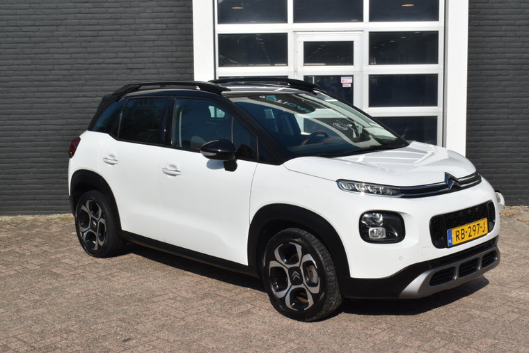 Vehicle Image 17
