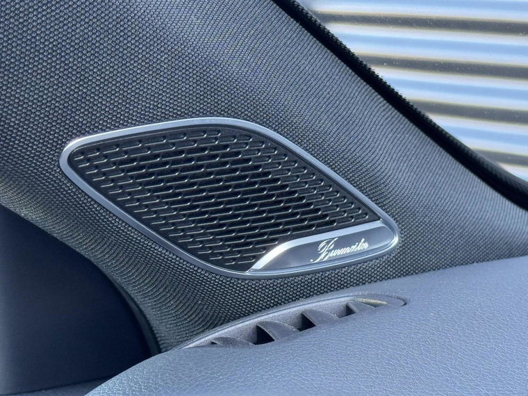 Vehicle Image 41