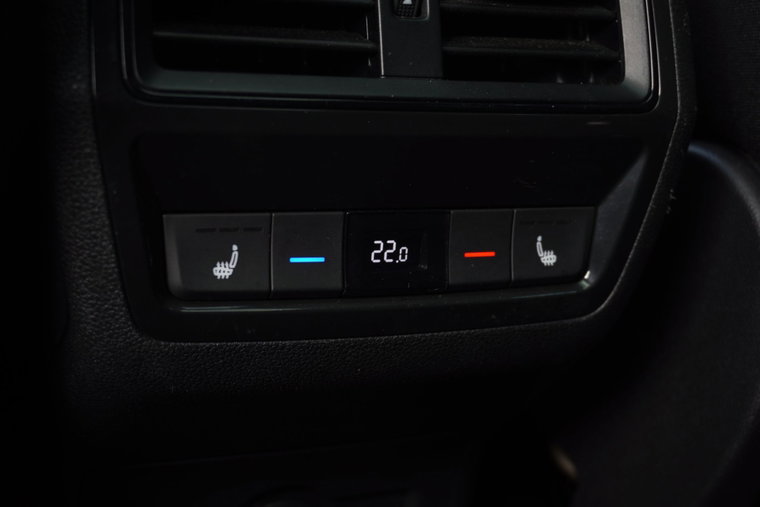 Vehicle Image 34