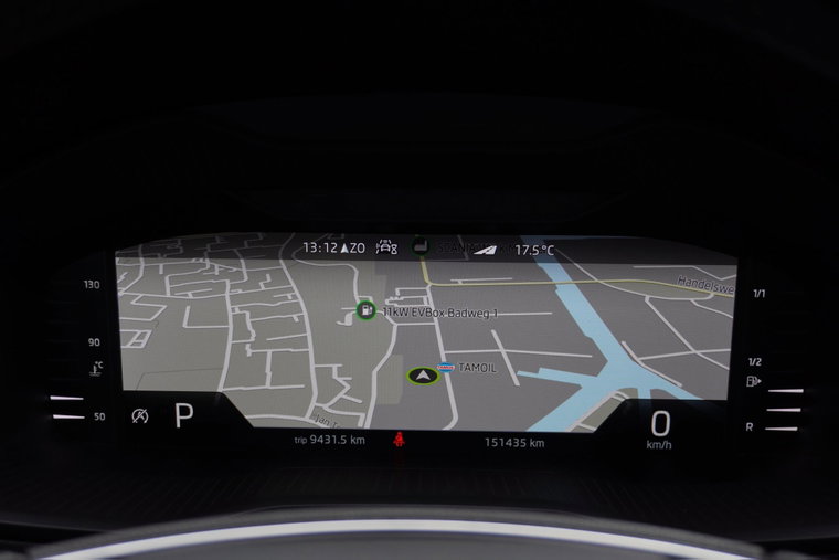 Vehicle Image 35