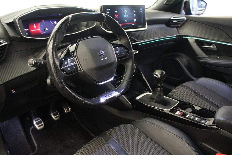 Vehicle Image 17