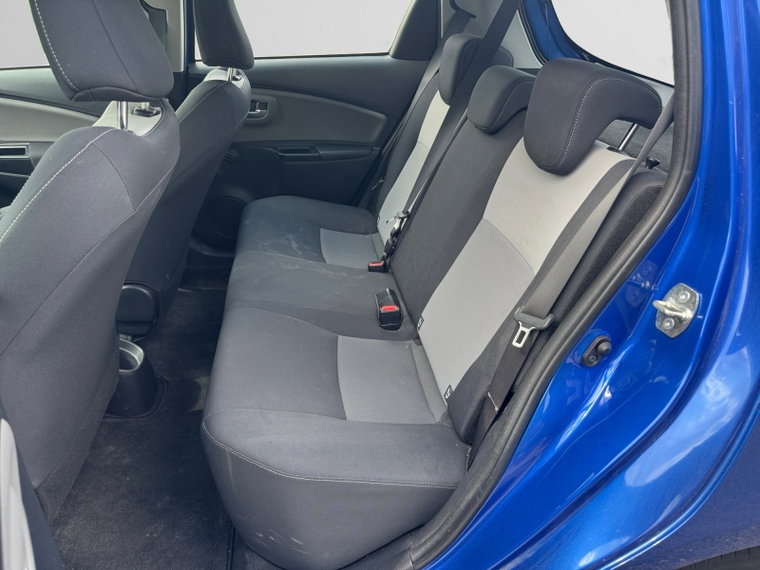 Vehicle Image 14