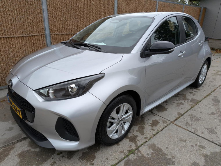 Vehicle Image 5