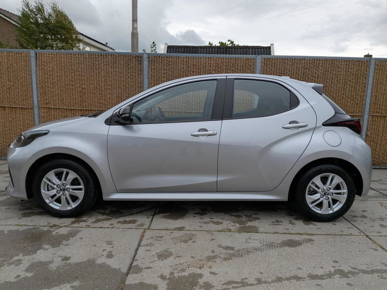 Vehicle Image 8