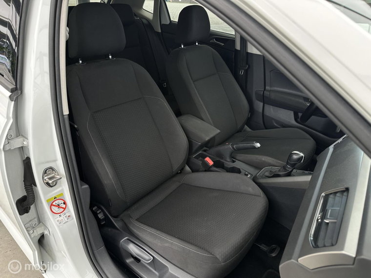 Vehicle Image 41