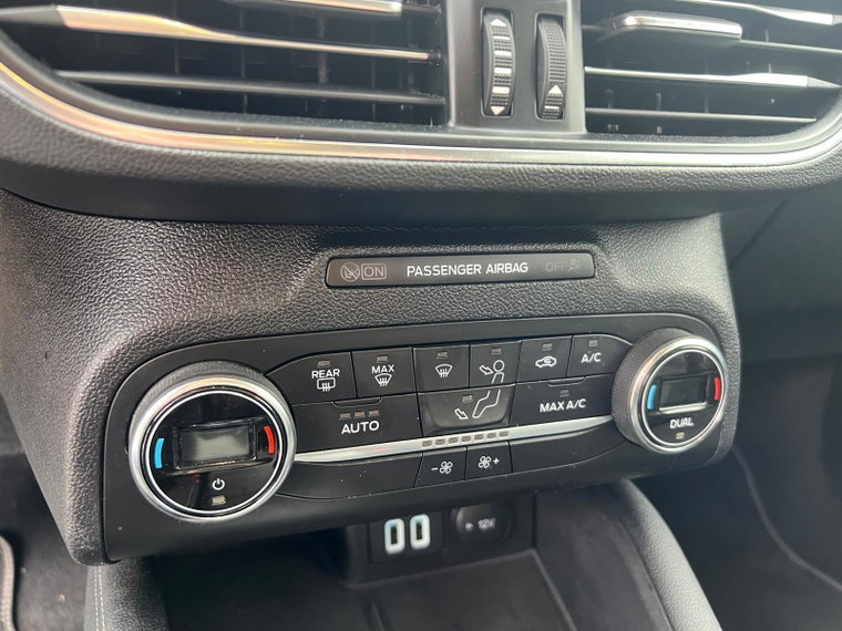 Vehicle Image 26