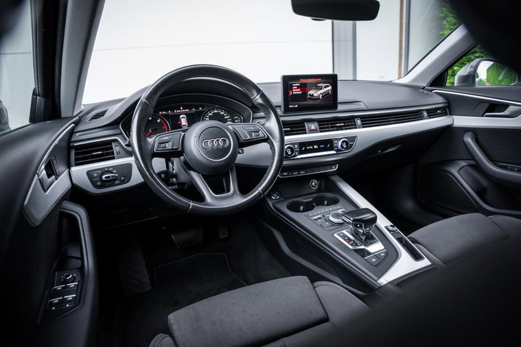 Vehicle Image 40