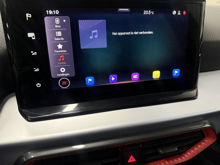 Vehicle Image 19