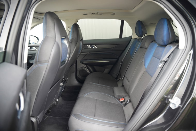 Vehicle Image 45