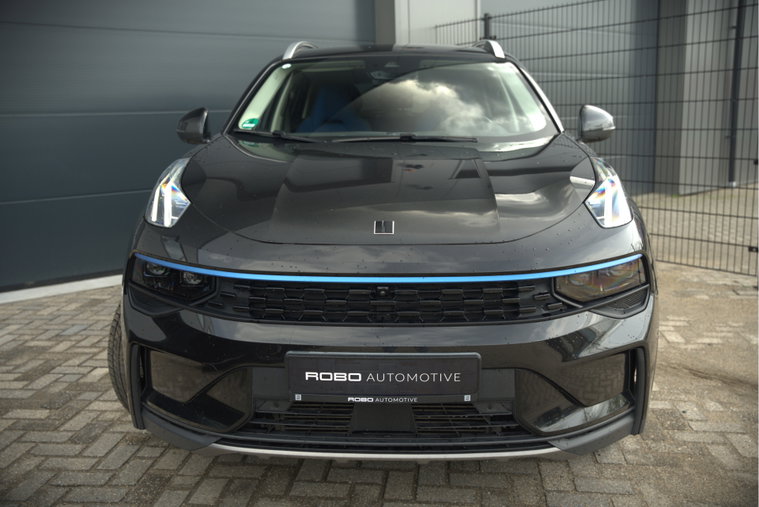 Vehicle Image 8