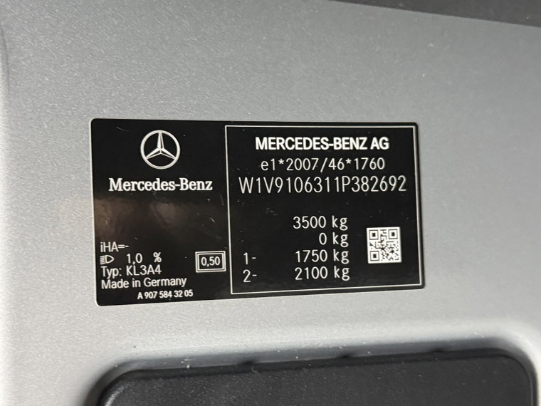 Vehicle Image 33