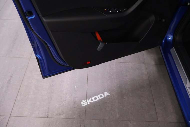 Vehicle Image 33