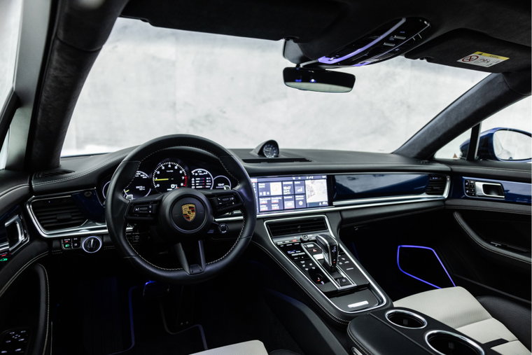 Vehicle Image 15