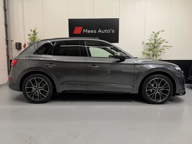 Vehicle Image 21